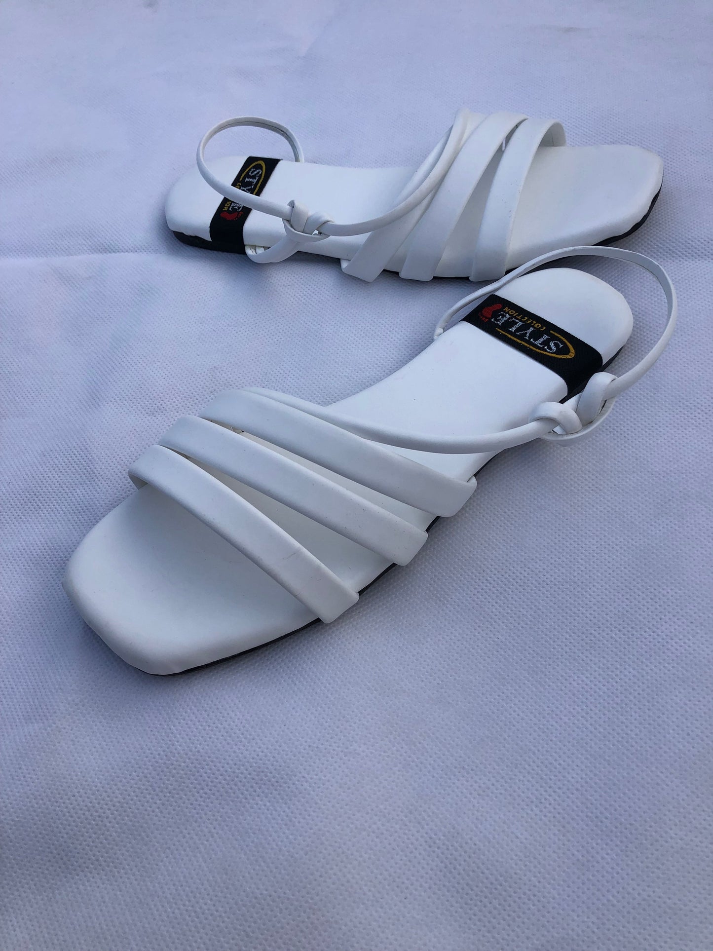 MM51- SANDALS (White)