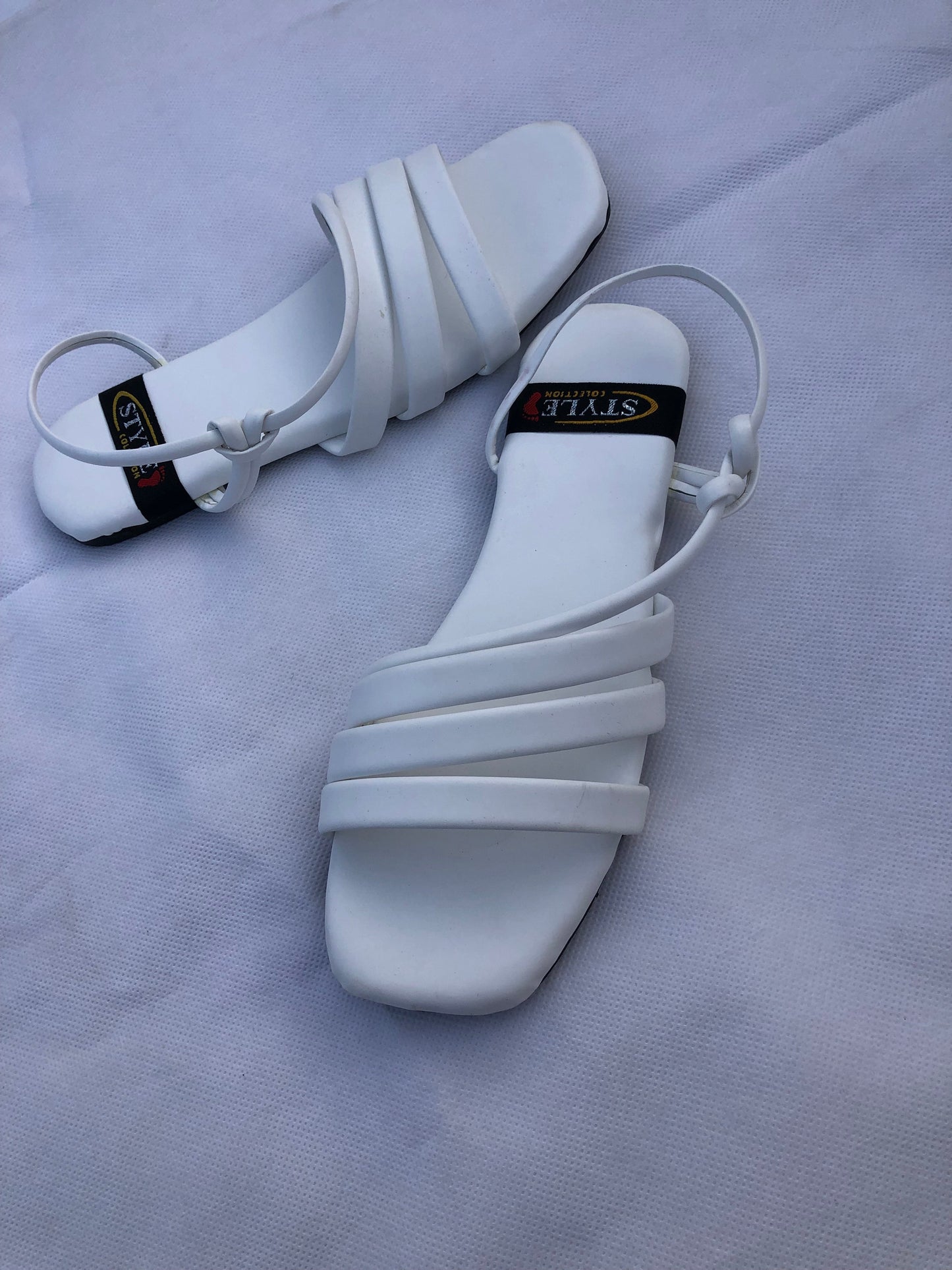 MM51- SANDALS (White)