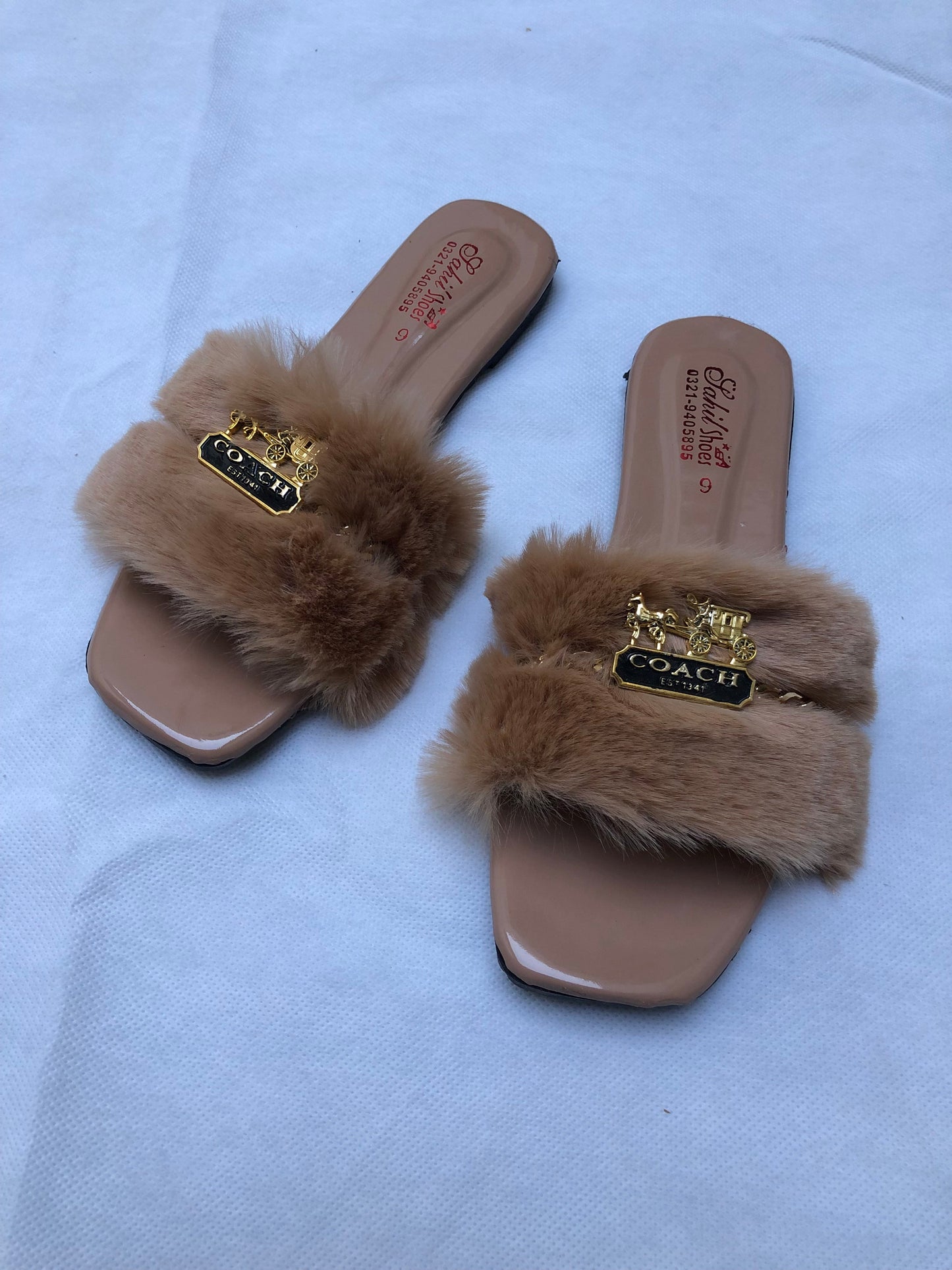 MM40- FAUX FUR SLIDES